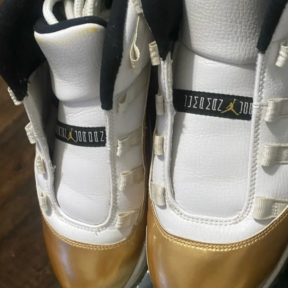 Jordan 11 Retro Low 